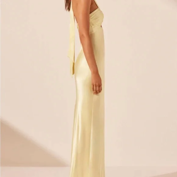Shona Joy Lemon Ruched Halter Maxi Dress is available for purchase on au  PAY Market - Imported Goods Online Store Co.Ltd. | au PAY Market - Online  Shopping Site